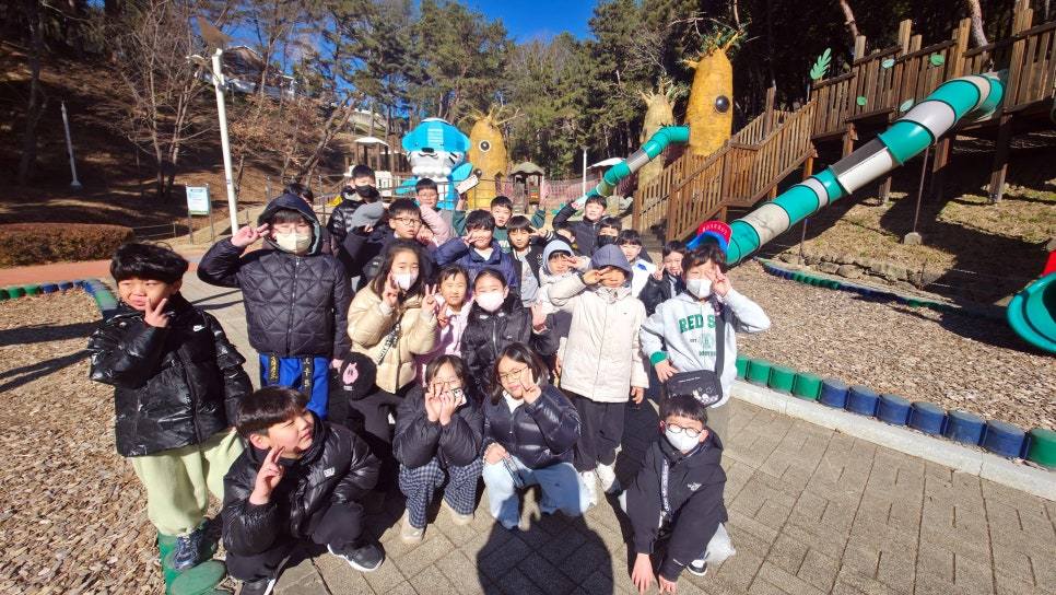 진주 진양호공원 소풍 단체 사진